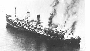 Zatopienie przez Aliantów SS Cap Arcona z więźniami obozu koncentracyjnego na pokładzie