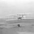 W Kitty Hawk w amerykańskim stanie Karolina Północna Orville Wright po raz pierwszy wzbił się w powietrze na samolocie