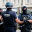 Divi islama teroristi saņem ķīlniekus katoļu baznīcā Sentetjēnduruvrē, Ruāna, Francija. Nogalināts mācītājs, vēl 1 ķīlnieks ievainots