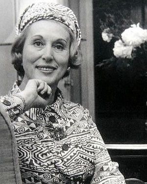 Estee Lauder dies at 97