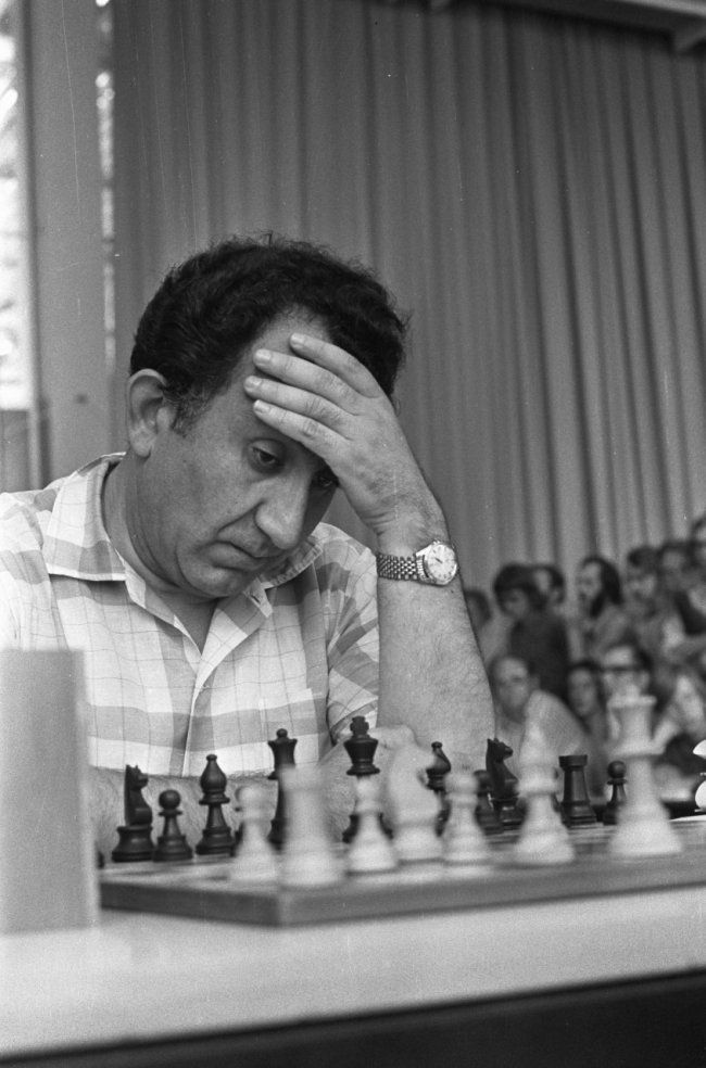 Tigran Petrosian (June 17, 1929 – August 13, 1984) - Chess Giants - CHESS  POWER