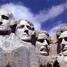 Na Mount Rushmore w Dakocie Południowej zakończono 14-letnie prace nad wykutym w skale monumentem przedstawiającym głowy czterech prezydentów USA