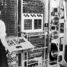 W ośrodku w Bletchley Park w Wielkiej Brytanii uruchomiono pierwszy na świecie komputer Colossus, używany do łamania szyfrów niemieckiej maszyny Enigma (zwłaszcza tzw. Maszyny Lorenza)