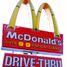 Atvērta pirmā McDonalds ātro uzkodu ieskrietuve