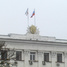 Bruņoti krievu šovinisti naktī ieņem Krimas Parlamenta un Valdības ēkas