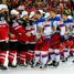 Скандал - на ЧМ по хоккею Россия проиграла Канаде и покинула площадку во время исполнения гимна победителя