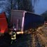 Smaga avārija uz Pleskavas šosejas; kravas un vieglā auto sadursmē ir bojāgājušais 