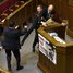 Kārtējais kautiņš Ukrainas parlamentā - Radā