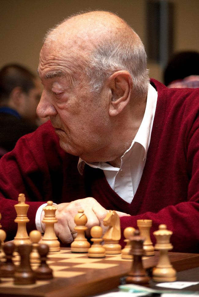 Victor Korchnoi, Soviet-born chess grandmaster, dead at 85