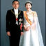 Pēc Japānas imperatora Hirohito nāves Krizantēmu troni ieņem viņa dēls Akihito 