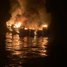 Traģisks ugunsgrēks uz nirēju kuģīša Dienvidkalifornijas piekrastē, ASV. 33 cilvēki visticamāk gājuši bojā