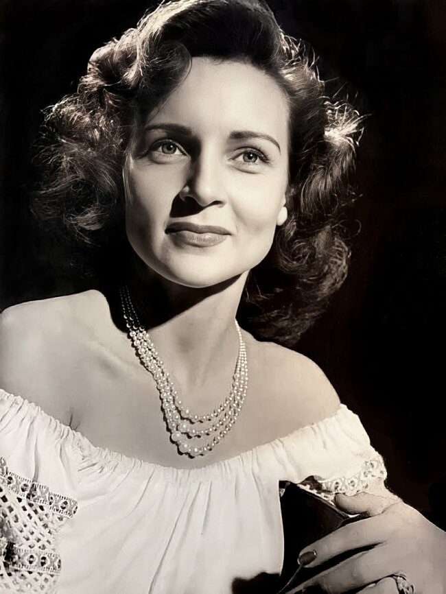 Betty White 1930s